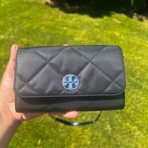 TORY BURCH• Willa Black Quilted Nylon Crossbody Bag